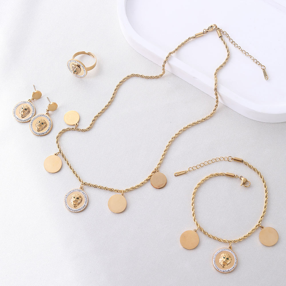 Lion Head Jewellery Set – 18K Gold-Plated with Zircon