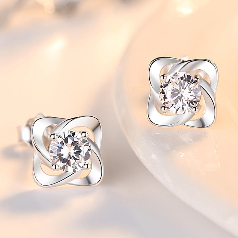 Delicate Four-Leaf Clover Studs in 925 Sterling Silver
