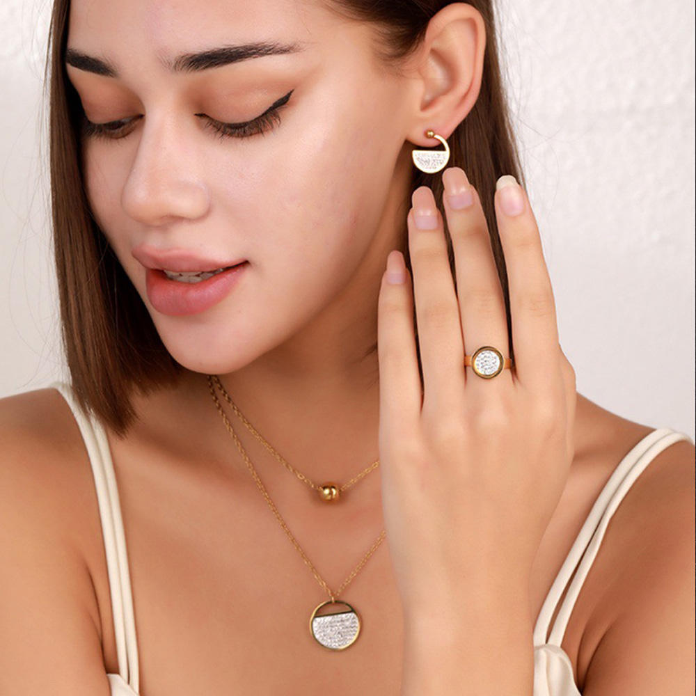 Elegant Gold-Plated Necklace & Earrings Set