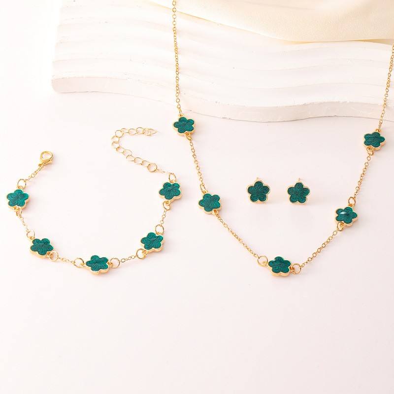 Elegant Gold Flower Jewelry Set