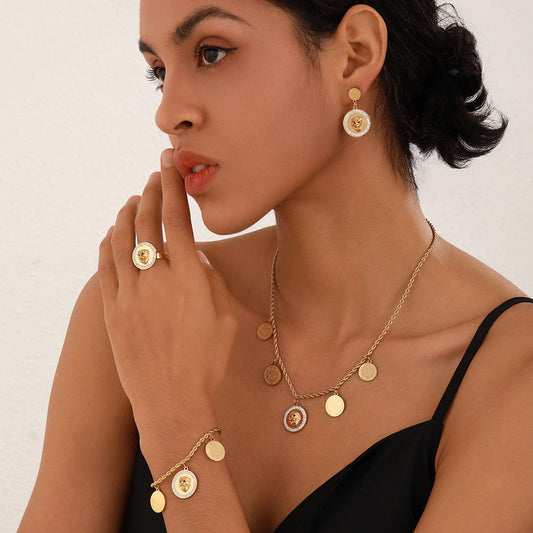 Lion Head Jewellery Set – 18K Gold-Plated with Zircon