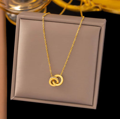 Roman Diamond Jewelry Set – 18K Gold